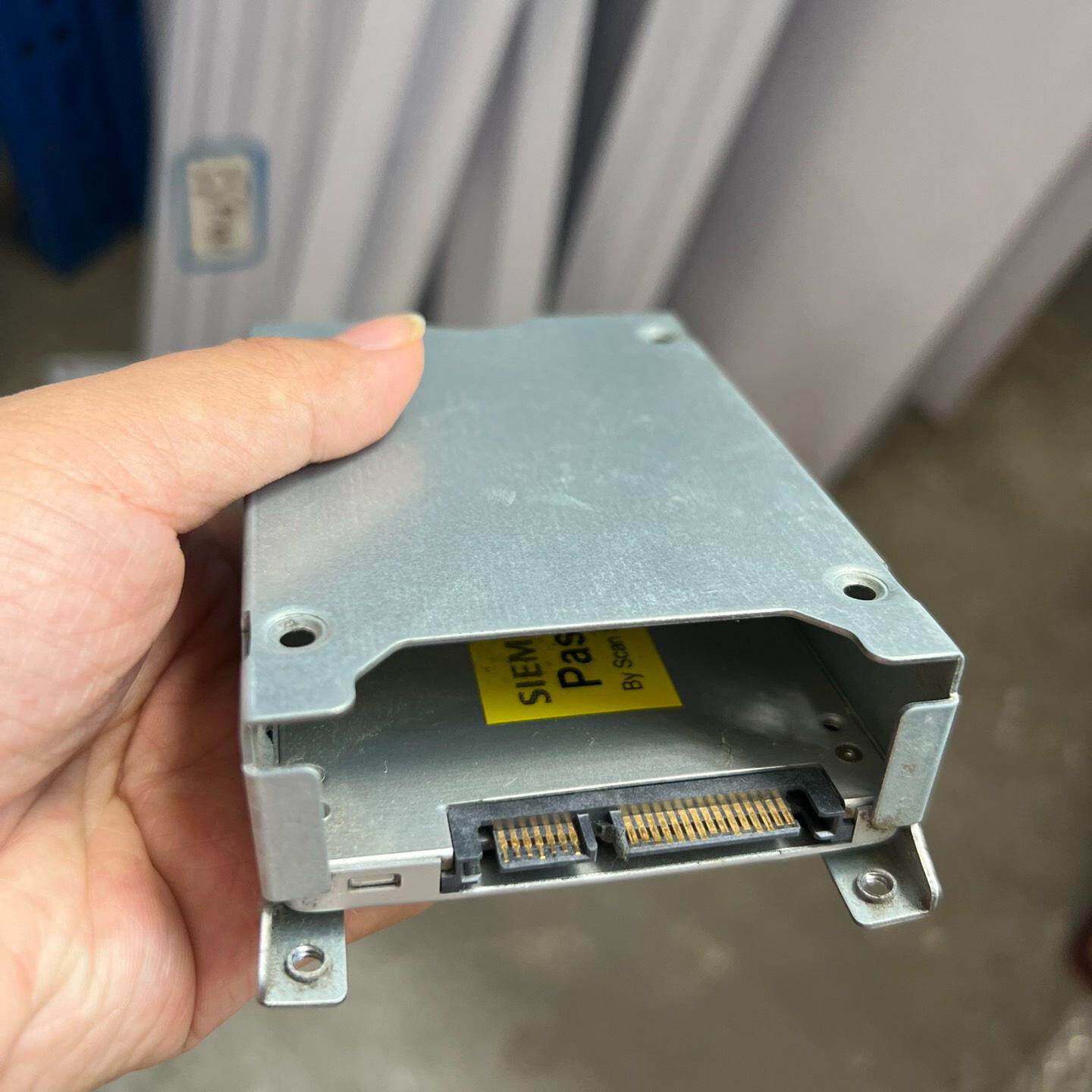 议价镁光1300系列512G固态硬盘2.5寸SATA6Gbs适用