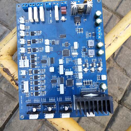 询价MAIN BOARD－v1.3自动售货机 主板。有4张，议价