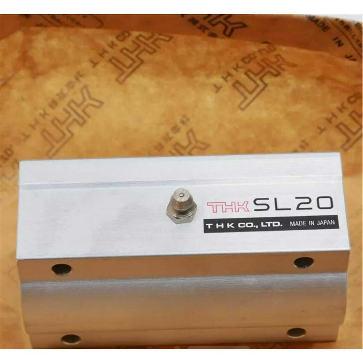 日本THKSL20UU直线轴承单元尺寸20NX54X96mm箱体有2个直线衬套