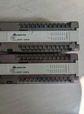 台达PLCDVP32ES00R2成色实物图，功能正常，单台适用