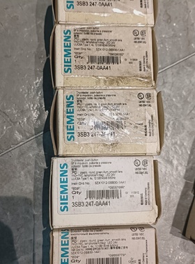 全新西门子绿色按钮3SB32470AA41有3套黄色按钮-议价