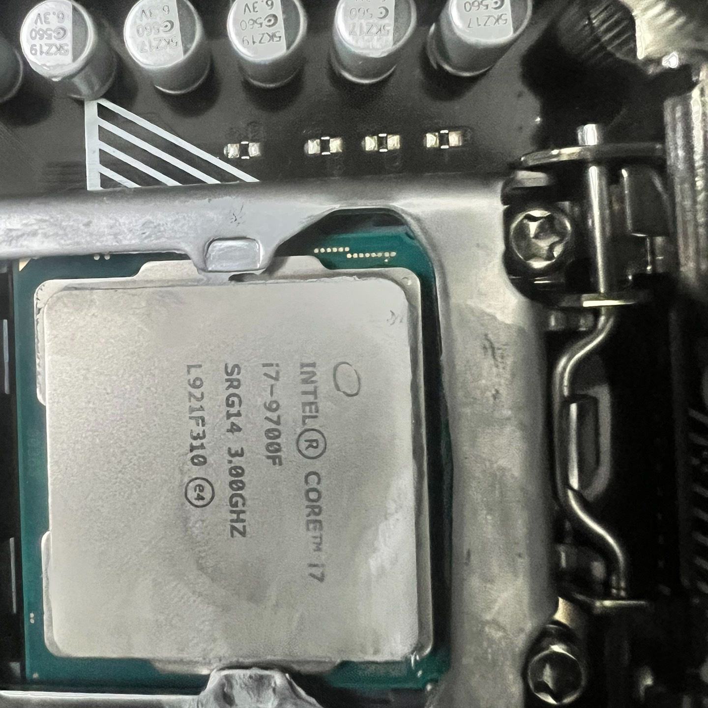 议价英特尔i79700F正式版CPU3.00GHz主频1议价图片