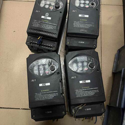 【议价】爱德利变频器 AV1-4T0015适用