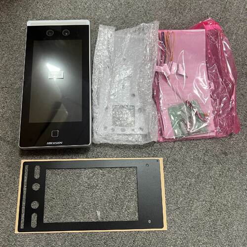 威视DS-K1T671BM 7寸触摸屏人脸识别门禁一体机-议价