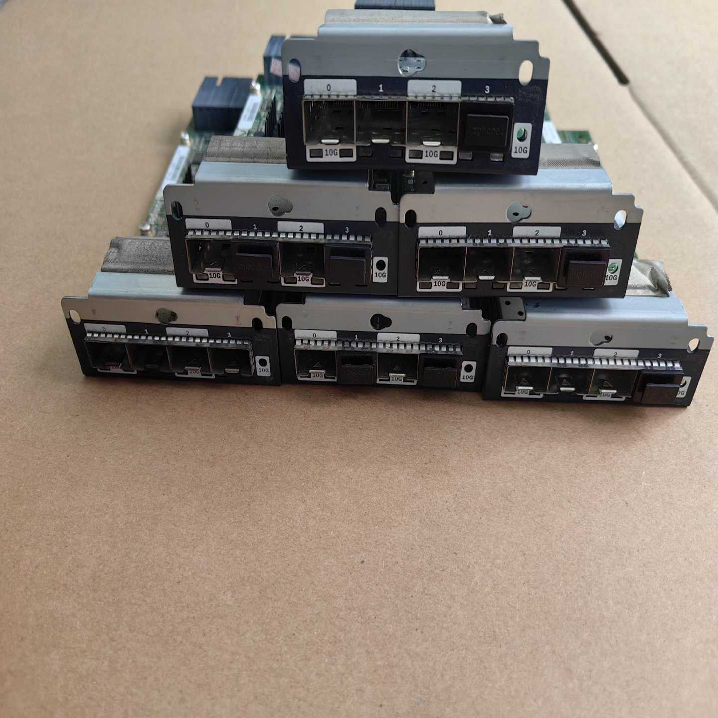 Juniper/ 瞻博  EX-UM-2x4SFP（电子设备）