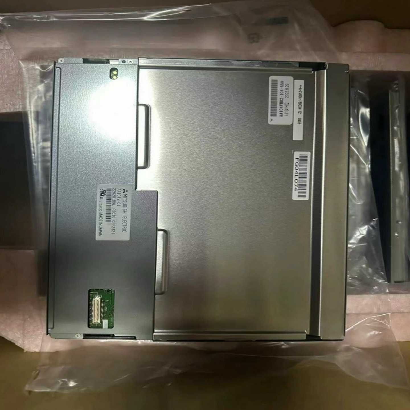 AA104VH02AA104VH01现货三菱10.4寸高亮--议价商品