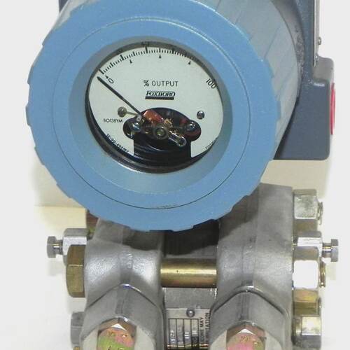 NIB FOXBORO ELECTRONIC 823DPI3S1NH1A TRANSMITTER W B0139CZ P