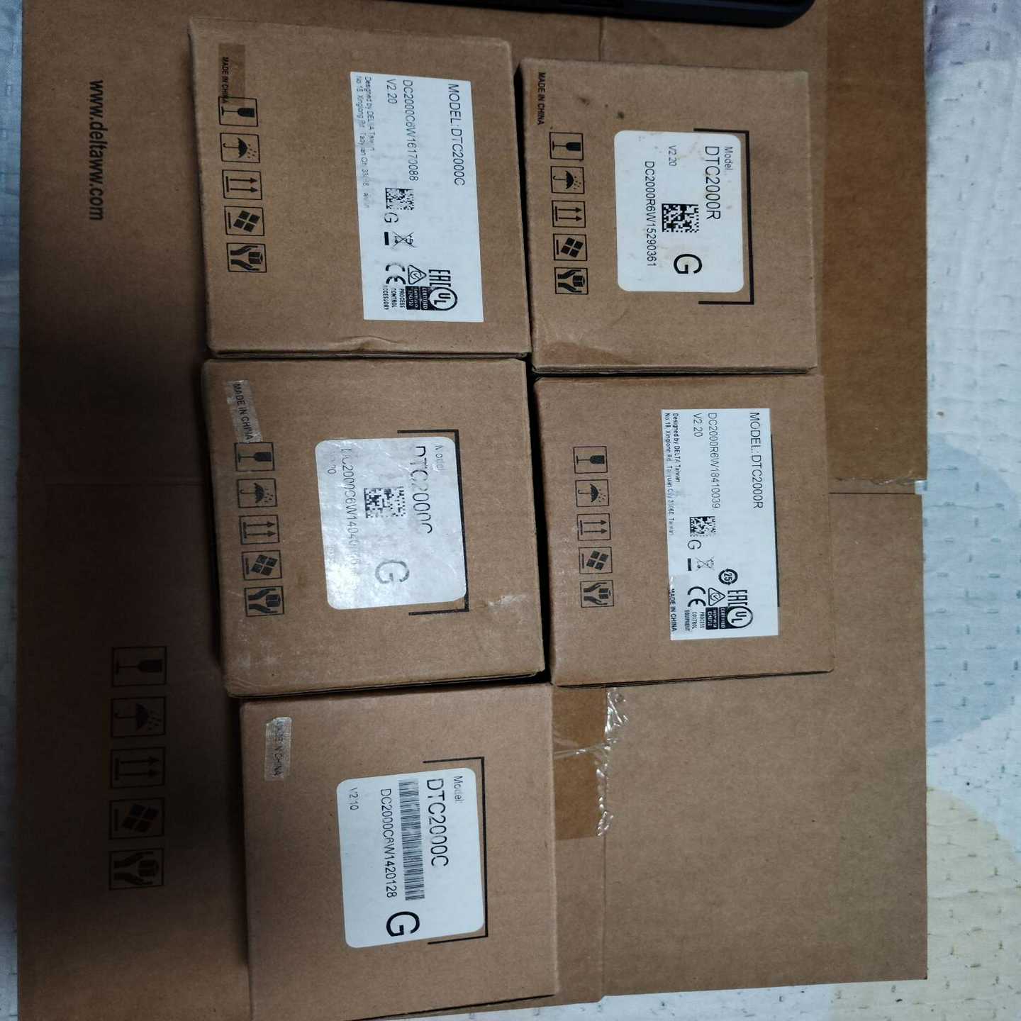 DTC2000C台达温控器模块有三个询价