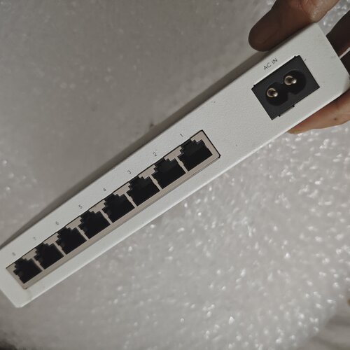 询-BUFFALO巴法络8口千兆交换机