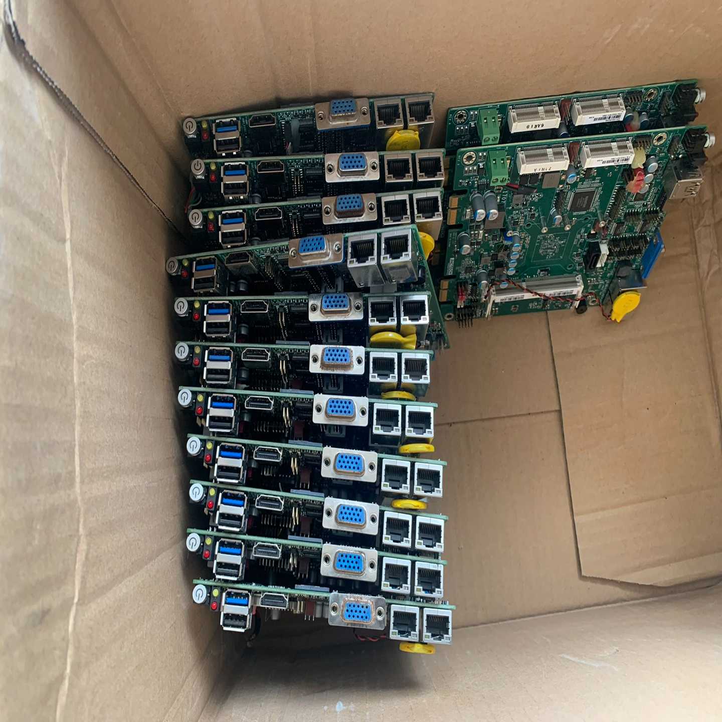 咨询-JHCTECHEPI-I707集成J1900工控机