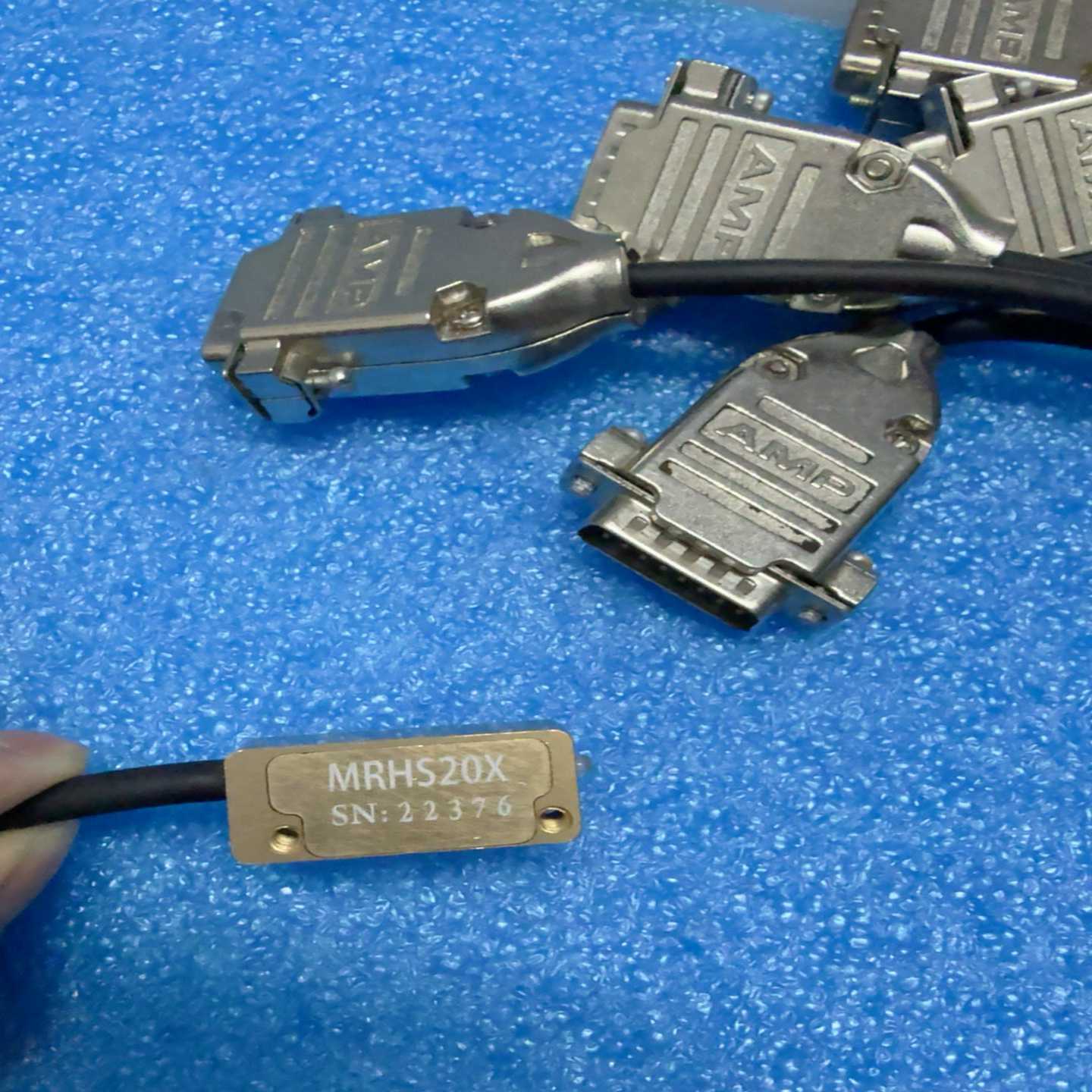 英诺磁栅尺读头MRHS20X，实物拍摄成色如图，功能包好--议价商品