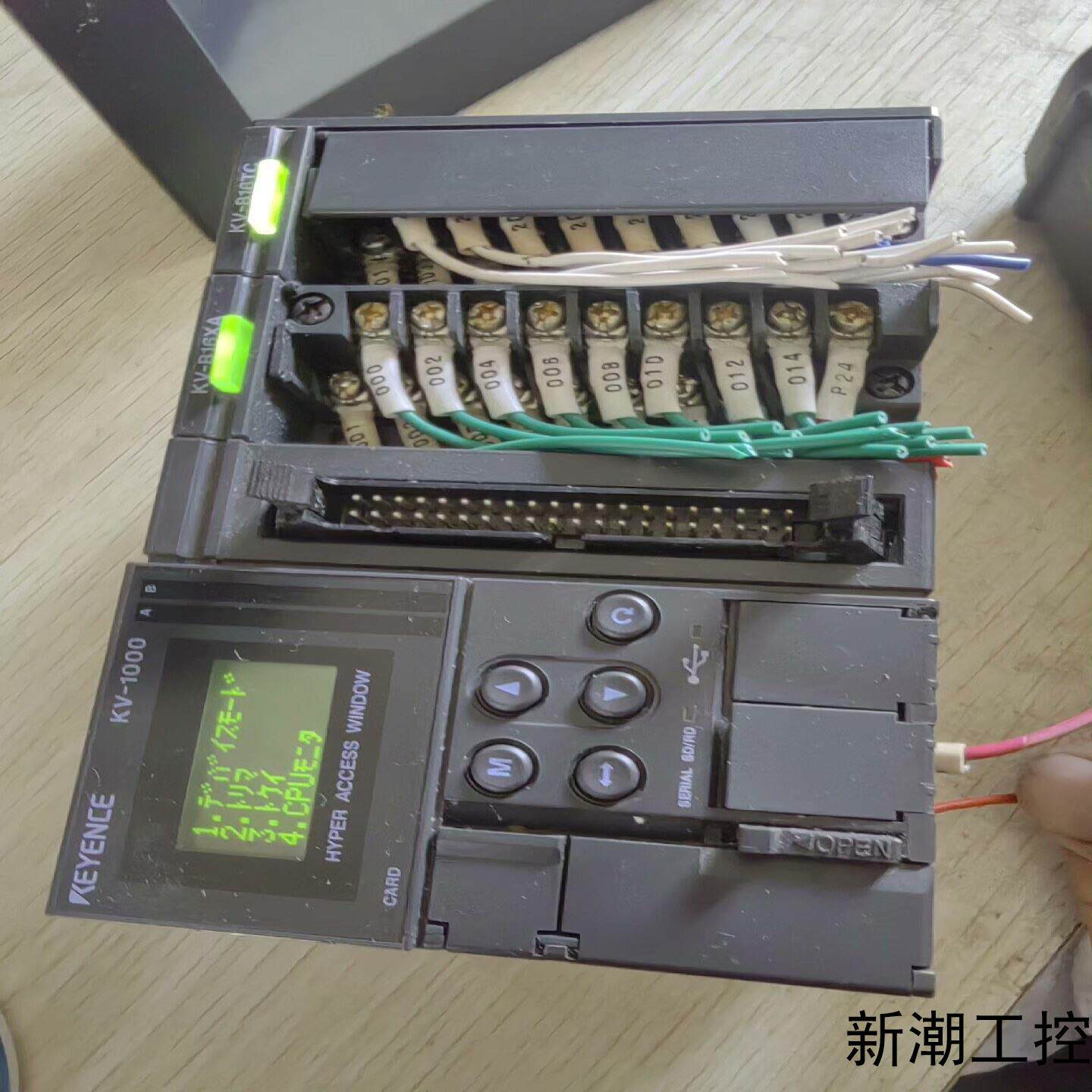 现拆机的基恩土PLC一组型号是KV一1000外加模块KV议价商品