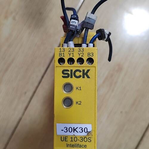 SICK西克UE103OS2D0安全继电器议价出售-议价