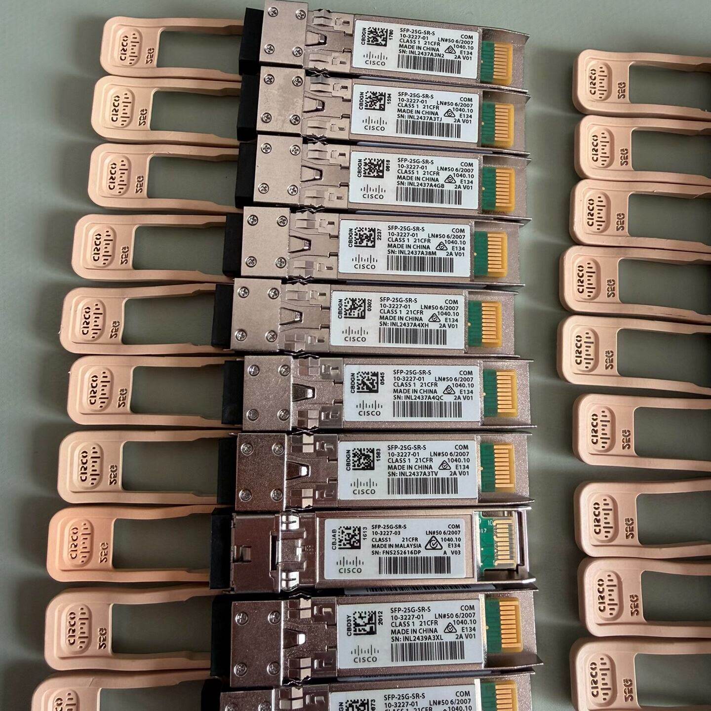 思科SFP-25G-SR-S光模块，新款镭射标，实拍如图，成--议价商品
