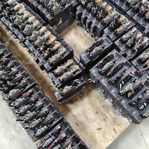 议价Mitsubishi J3 J4 Servo Motor Is Beautiful In Good Condit