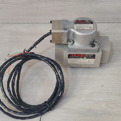 MOOG CONTROLS 771K2002 ELECTROHYDRAULIC SERVO VALVE