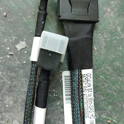 MOLEXoCulink8X转2个MiniSASHD