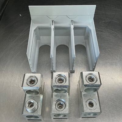 Eaton PDG3X3TA630CW Lug Kit New2500MCM3 Pole Missing hardwar