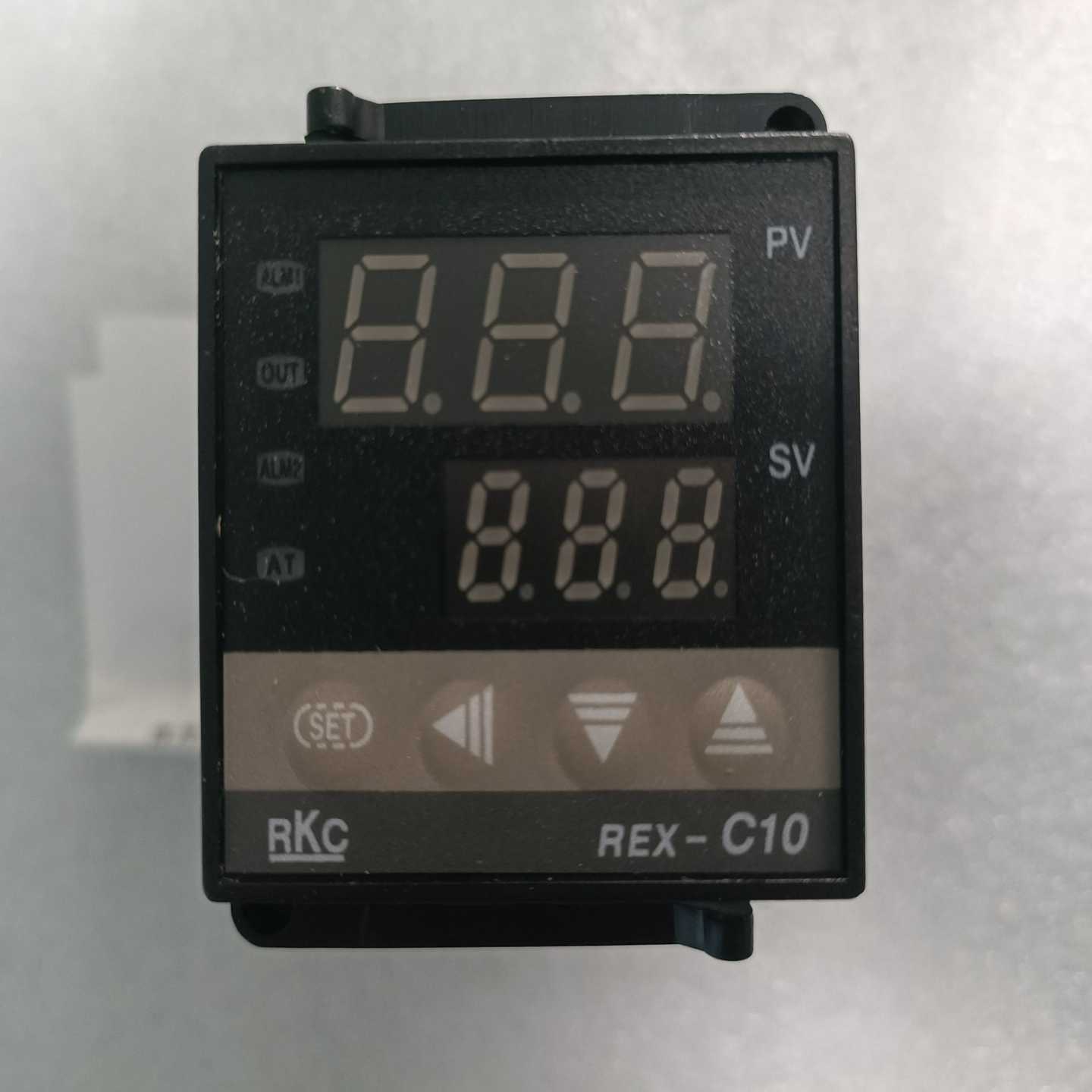 【议价】RKC三位智能温控仪REX-C10，3个。