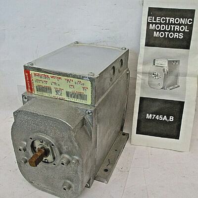 New Open Box Honeywell Modutrol Motor M745A1011 24V 5060Hz 2