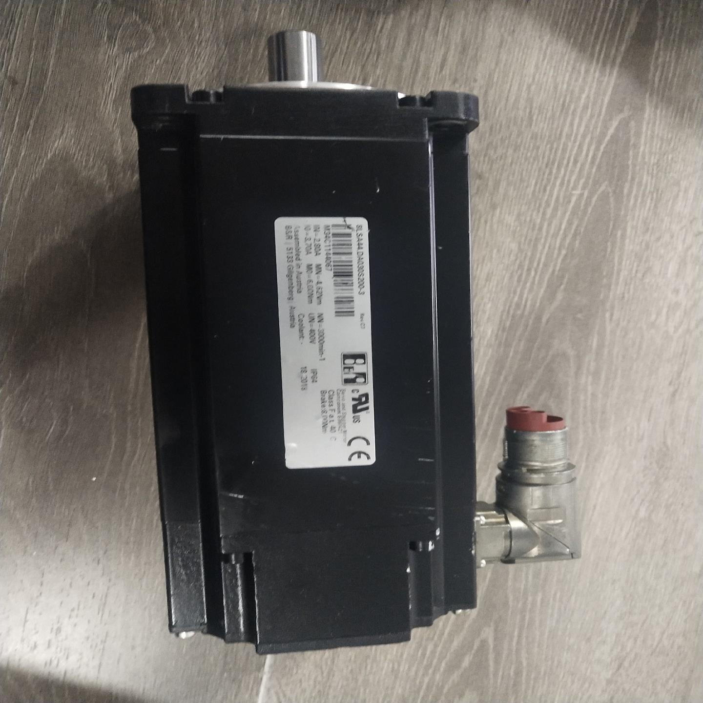 贝加莱伺服电机8LSA44.DA030S200-3--议价商品