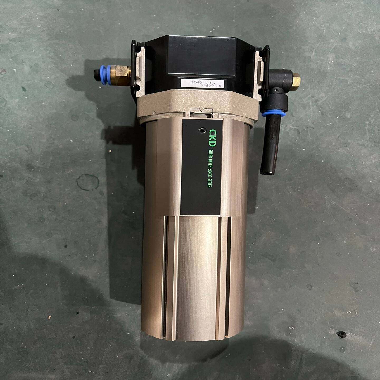 CKD干燥过滤器SD401D-05实拍，成色不错，有需要{议价}