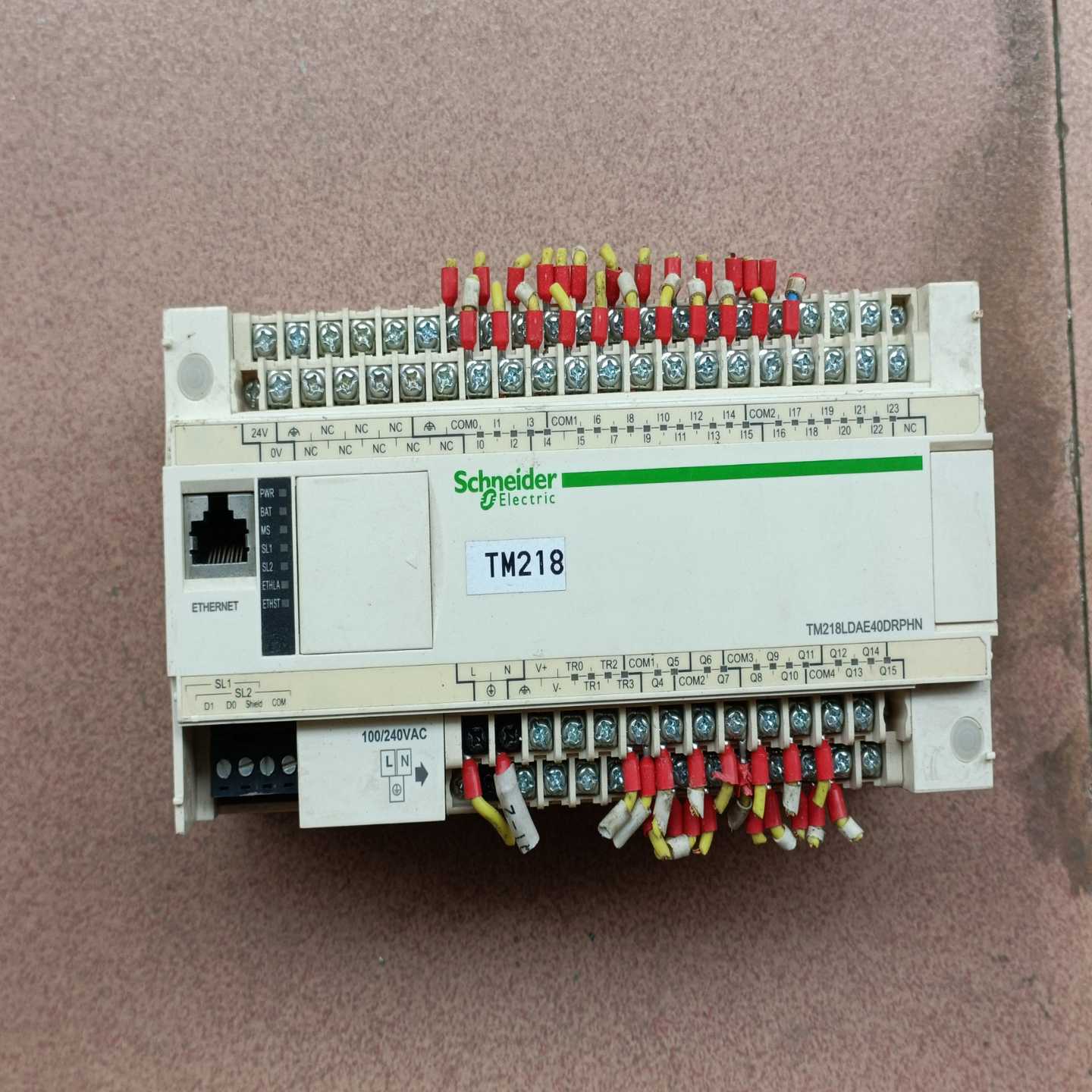 施耐德plcTM218LDAE40DRPHN--议价商品