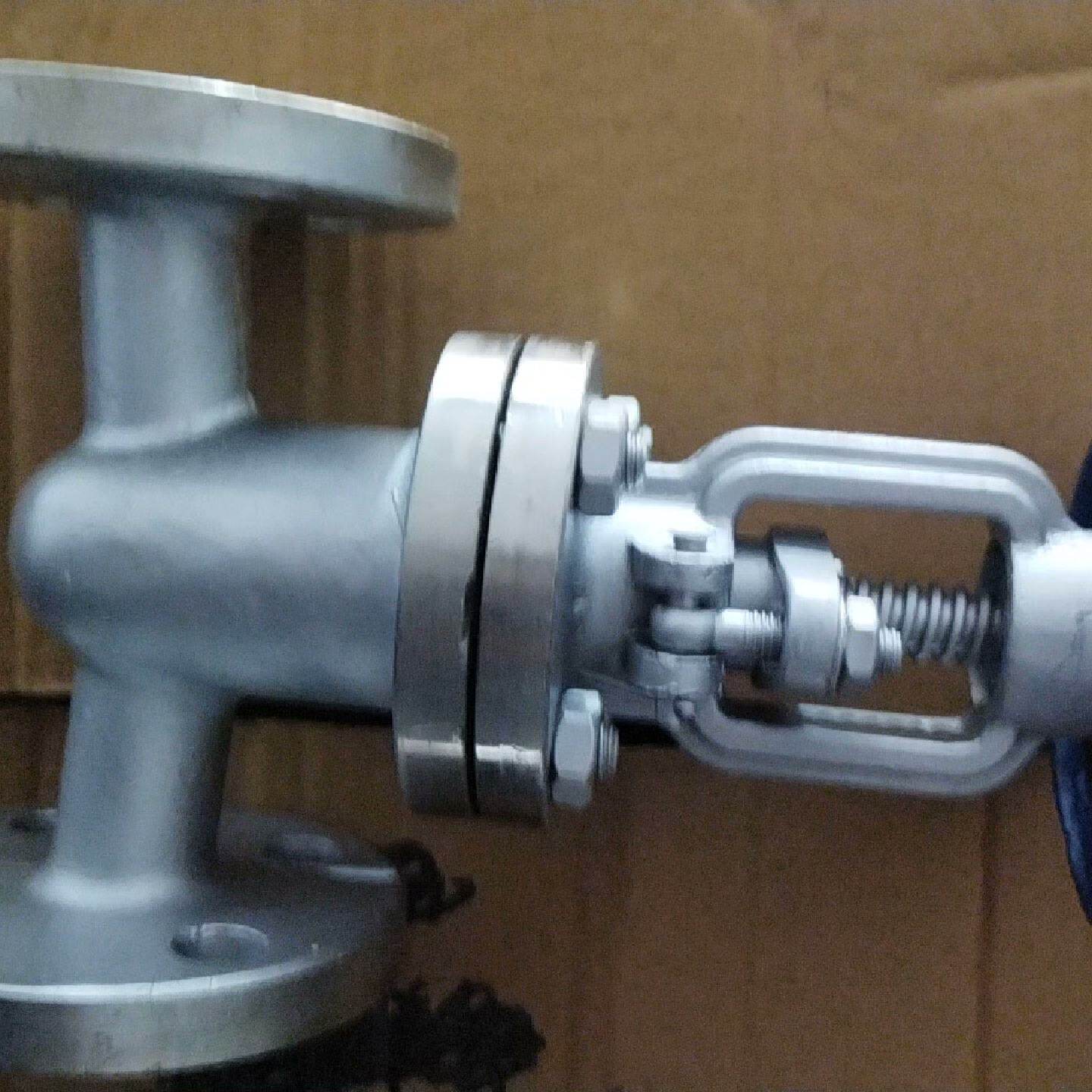 不锈钢闸阀Z41W-16P，DN20有8个，单价120元不包--议价商品