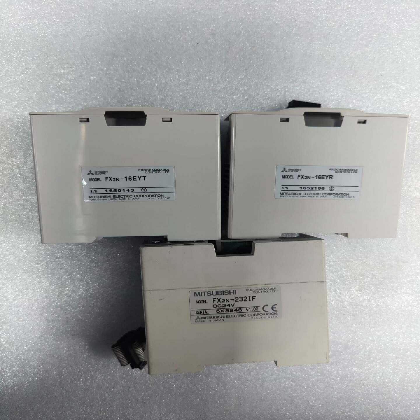 三菱PLC模FX2N-16EYT，FX2N-16EYR，FX