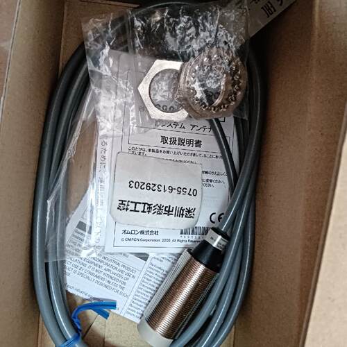 溢价-V680HS52W2m传感器OMRO