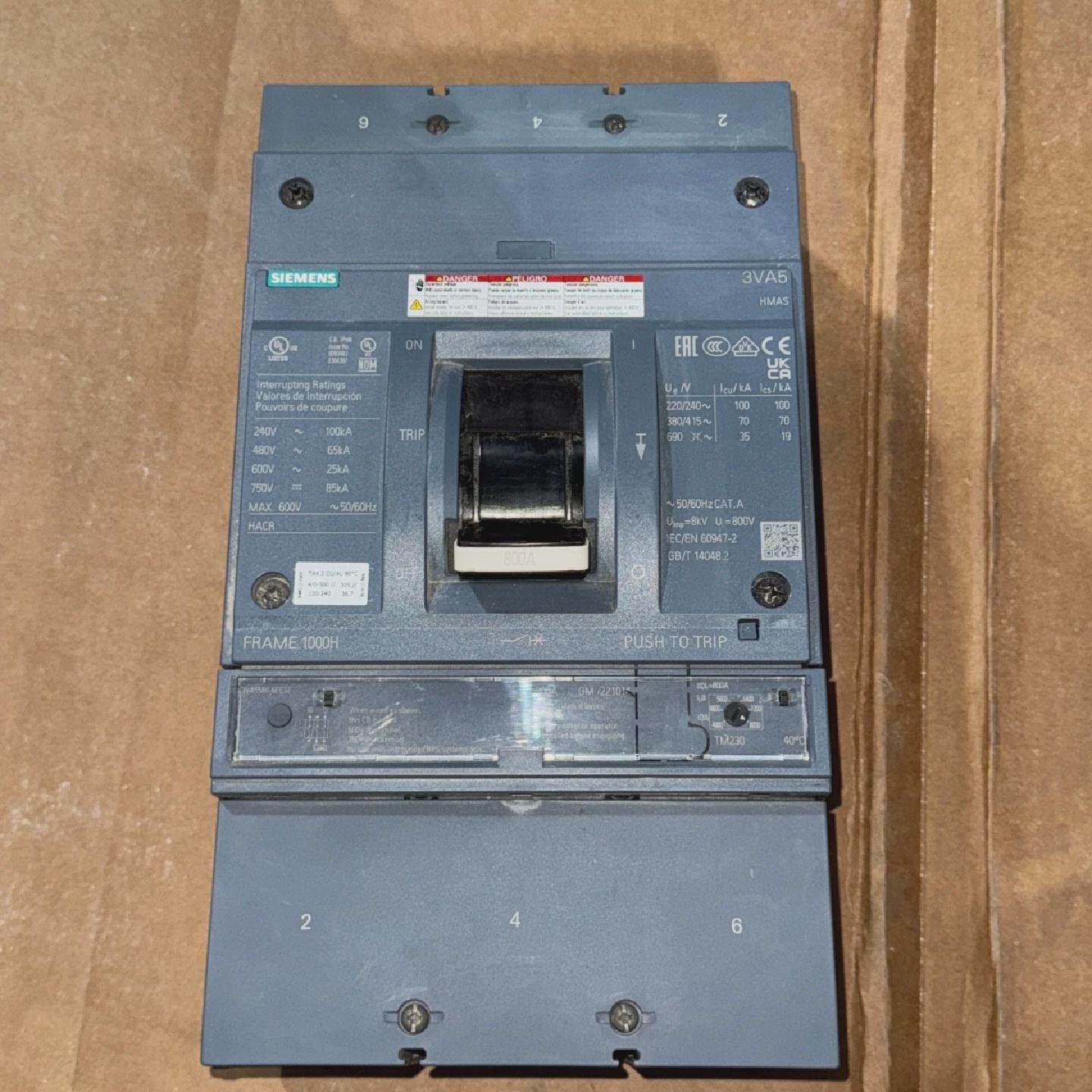 NEW Siemens 3VA5 3VA55806EC320AA0 3 Pole 800 Amp 600v Circui
