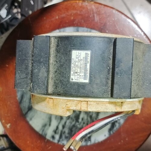 寻《安川伺服电机SGmGV一30ADC61线圈功