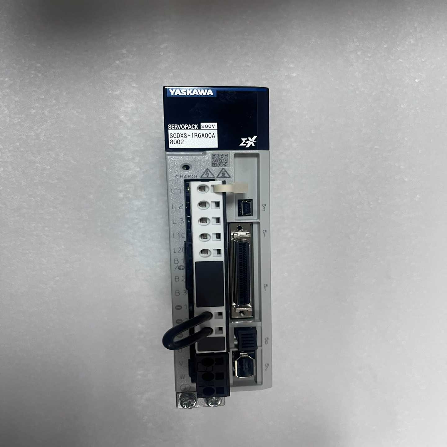 SGDXS-1R6A00A8002安川十系200瓦伺服驱动器询价