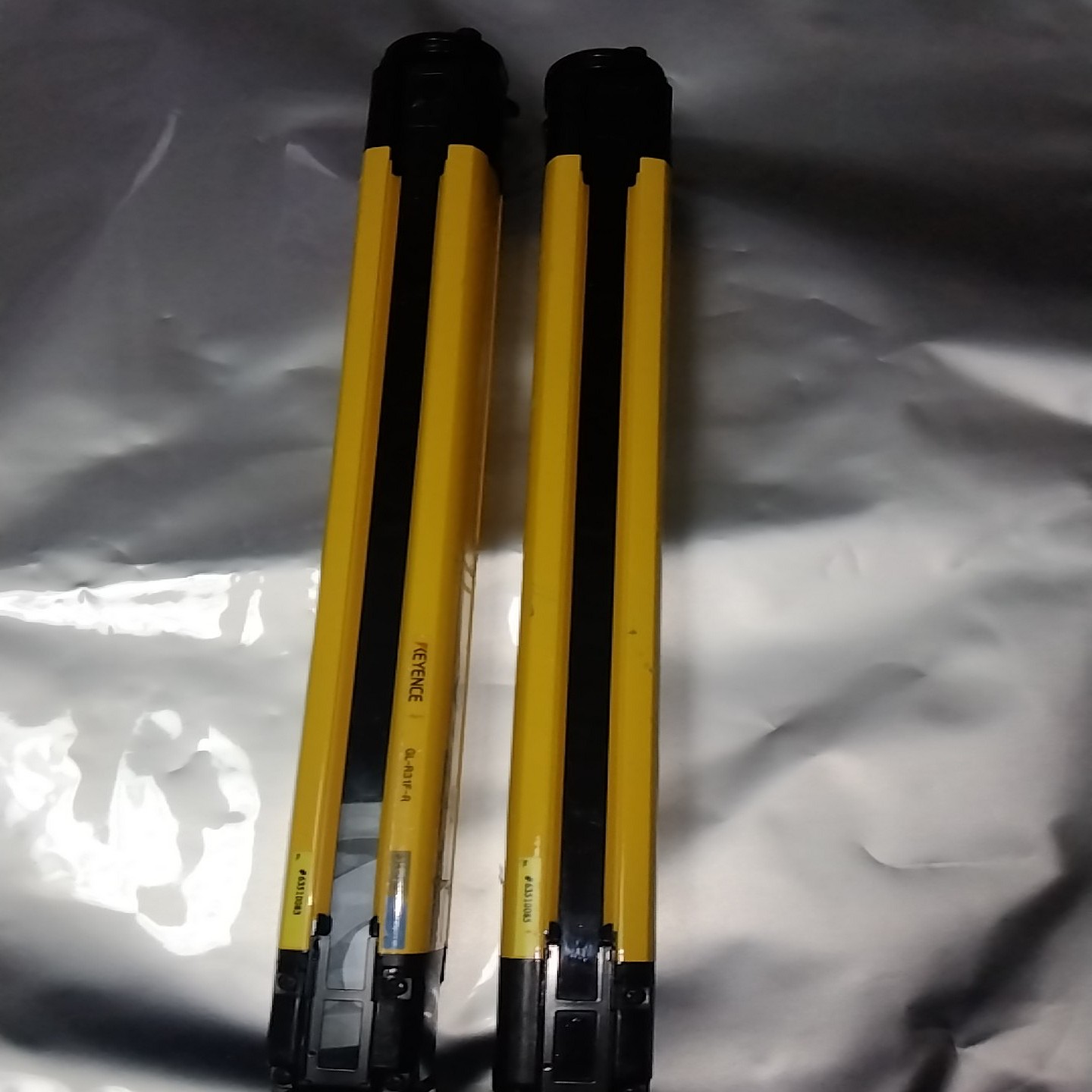 基恩士安全光栅，型号:GL-R31F-R/T,实物图片，保证~询价