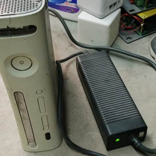 xbox360console单主机成色如图没有任何配件-议价