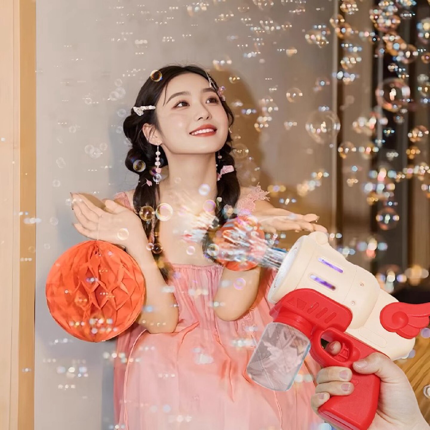 婚礼拍照出片神器泡泡机浪漫创意炫酷高颜值结婚专用新娘晨拍道具