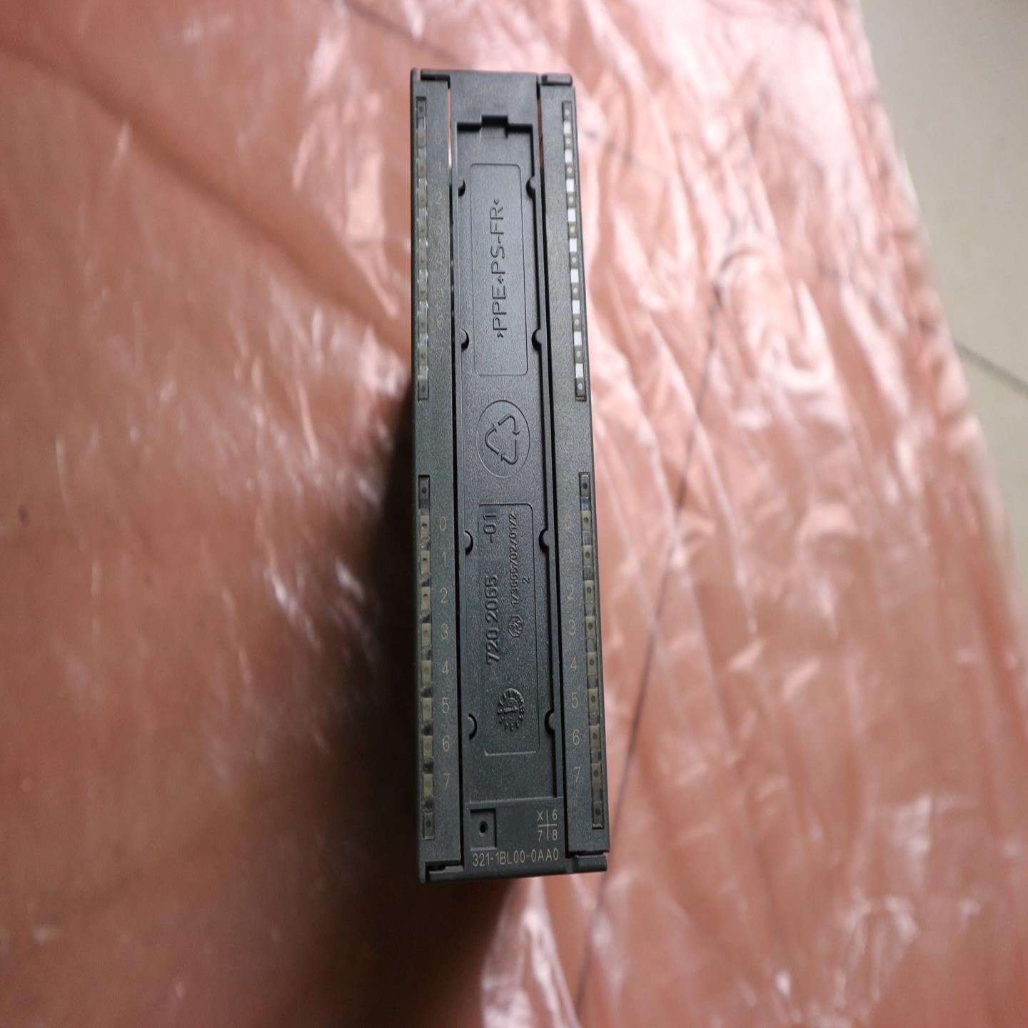 全新无包装  SIEMENS  6ES7 321-1BL00-0AA0 现货