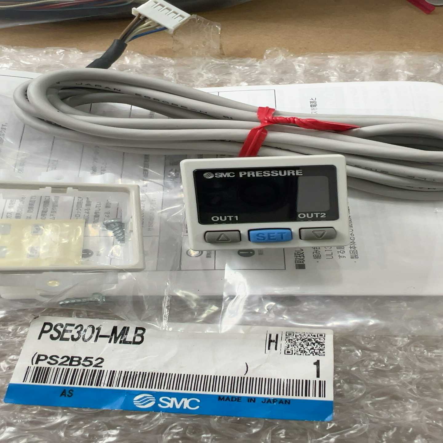 询价SMC全新原装PSE301-M数显压力表实物图拍摄