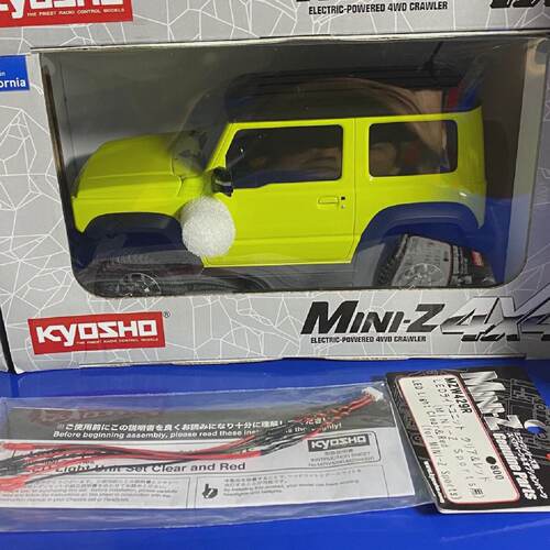 Kyosho Mini Z 4x4 SUZUKI JIMNY SIERRA Kinetic Yellow 32523Y