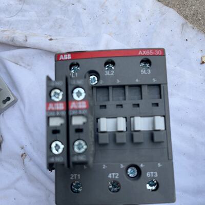ABB  交流接触器  AX65-30 带有ABB  TA7--议价商品