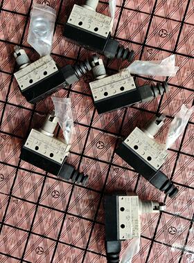 SHLQ2155纯正曰本正品欧姆龙行程开关有6个原装全-议价