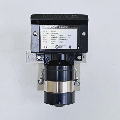 Ashcroft D461V XTM Pressure Switch 15A 125250VAC 100psid