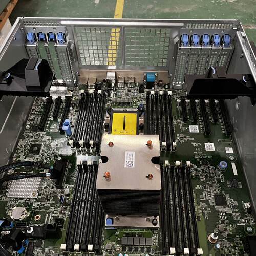 戴尔/DELL T640 2.5寸32盘  单散   H33议价
