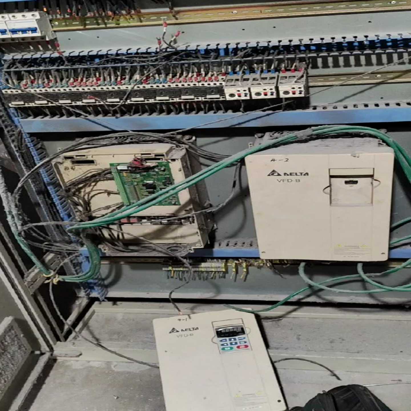 台达现变频器VFD-B变频器VFD055B43A5询价