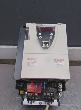 SCHNEIDER ATV61HU40N4 ALTIVAR 61 INVERTER 3ph480V5hp TAKEOUT