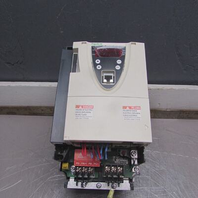 SCHNEIDER ATV61HU40N4 ALTIVAR 61 INVERTER 3ph480V5hp TAKEOUT