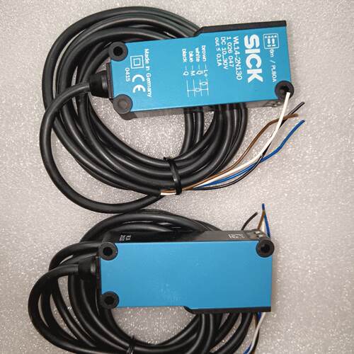 SICK WL14-2N130光电传感器，全新装有两件，如—议价