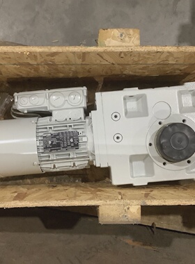LENZE EN60034 GKS063M SAR 080C42 MDEMABS 08042 GEARMOTOR U3S