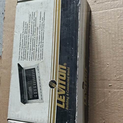 溢价-LEVITON多通道调光器D3208AUW