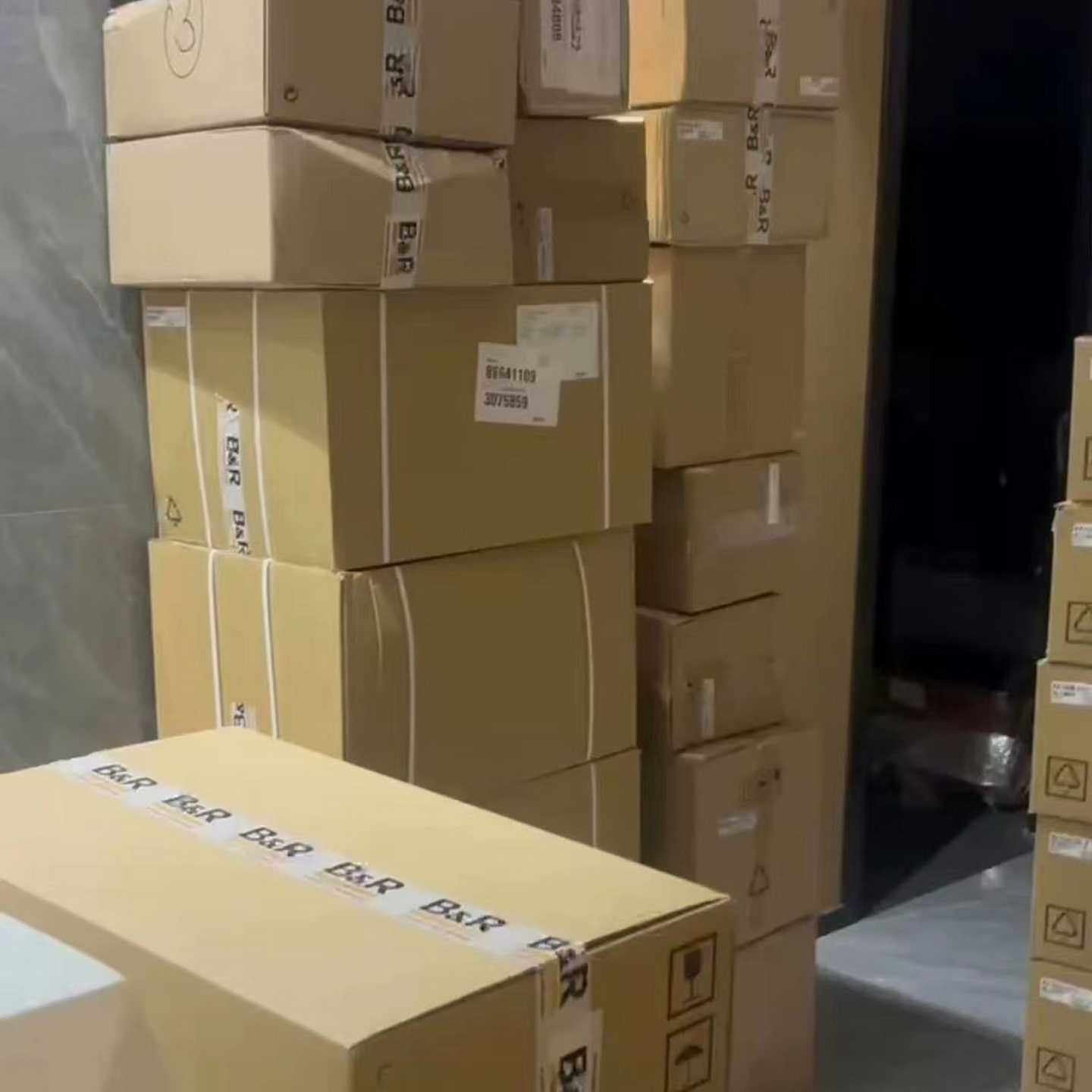 5AP933.215C-005C.8192-00贝加莱触摸屏现货质保议价D